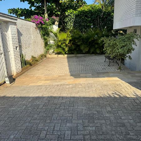 Casa Com Piscina Em Frente A Praia Do Santinho Флорианополис Экстерьер фото