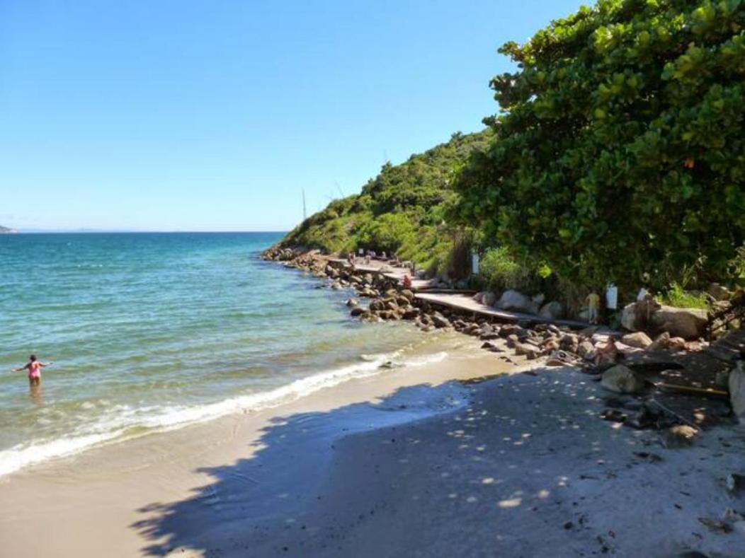 Casa Com Piscina Em Frente A Praia Do Santinho Флорианополис Экстерьер фото