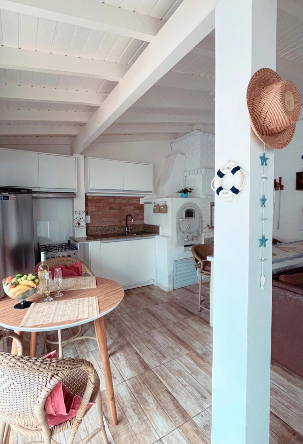 Casa Com Piscina Em Frente A Praia Do Santinho Флорианополис Экстерьер фото