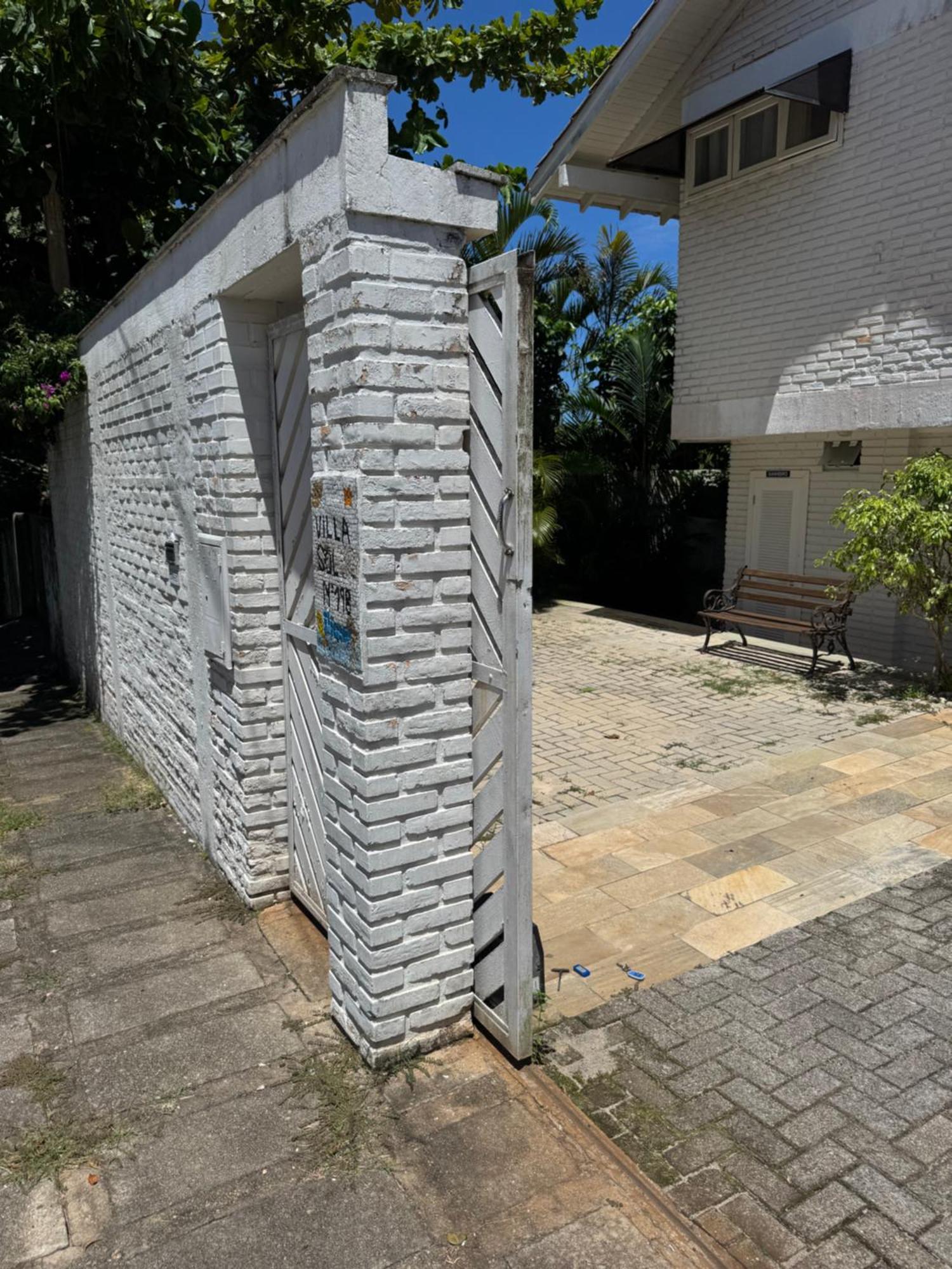 Casa Com Piscina Em Frente A Praia Do Santinho Флорианополис Экстерьер фото